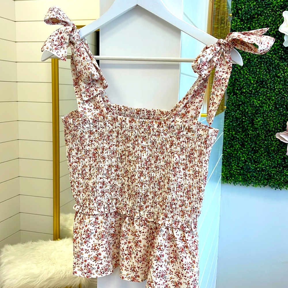 💗💗  Smocked Top!